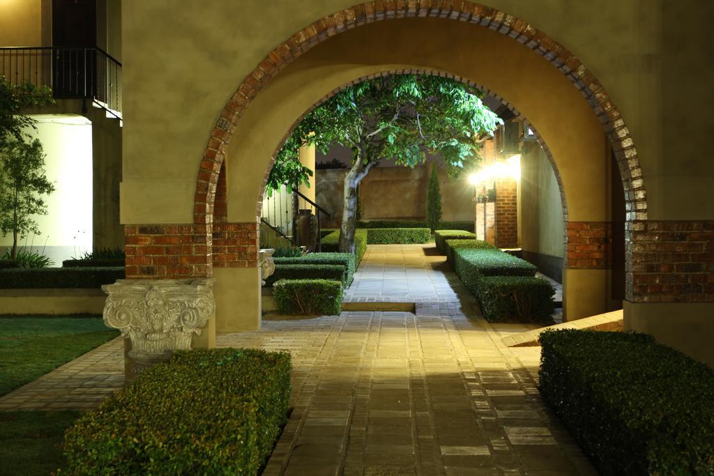 Accolades Boutique Venue Hotel Мидранд Екстериор снимка